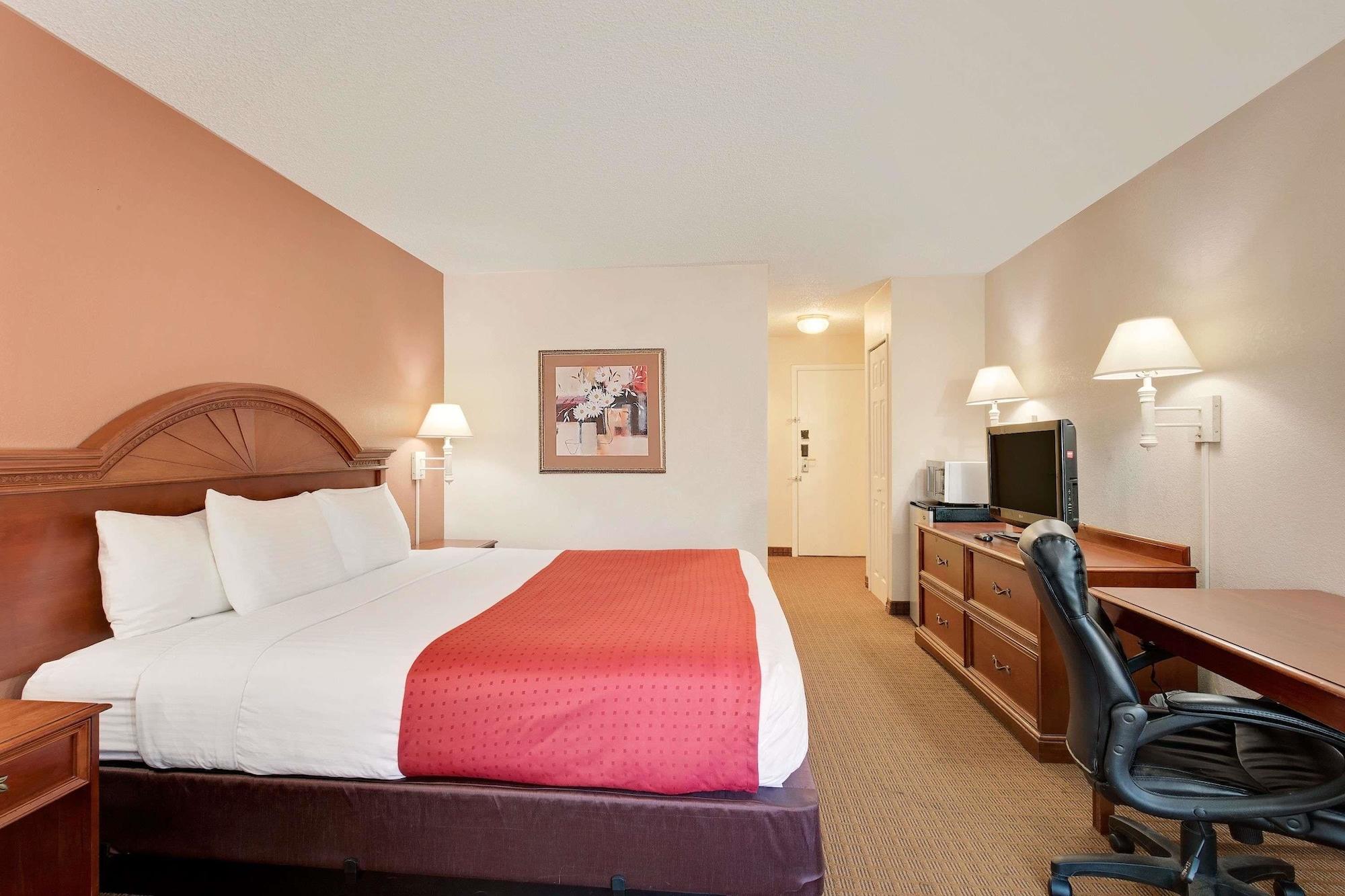 Ramada By Wyndham Provo Hotel Eksteriør billede