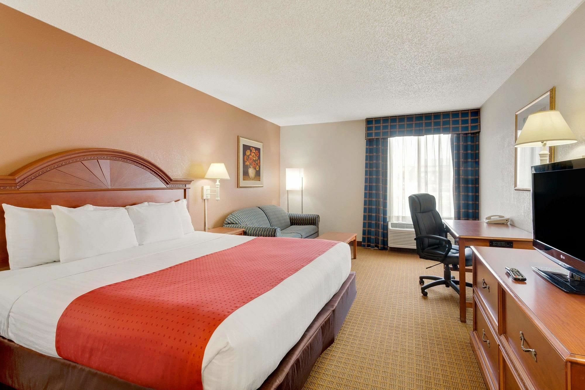 Ramada By Wyndham Provo Hotel Eksteriør billede