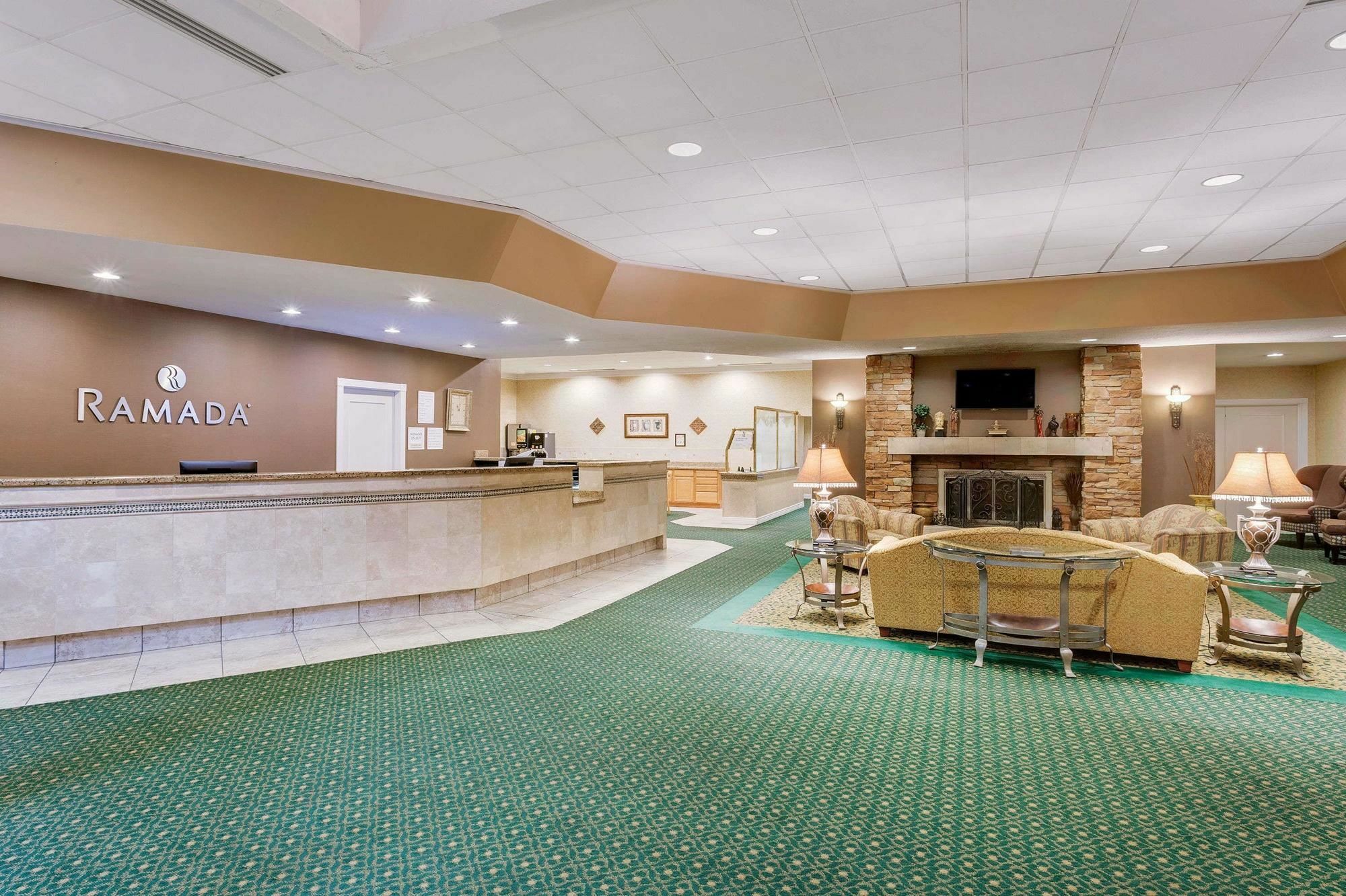 Ramada By Wyndham Provo Hotel Eksteriør billede
